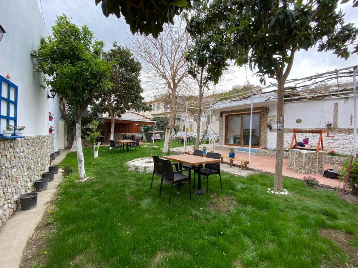 Duesseldorf Pansiyon Kusadasi Aidim Exterior foto