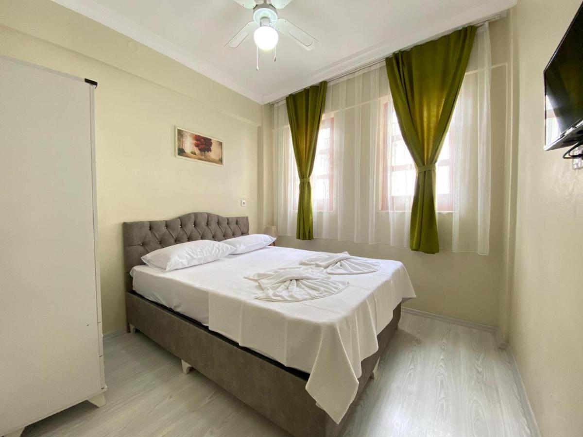 Duesseldorf Pansiyon Kusadasi Aidim Exterior foto
