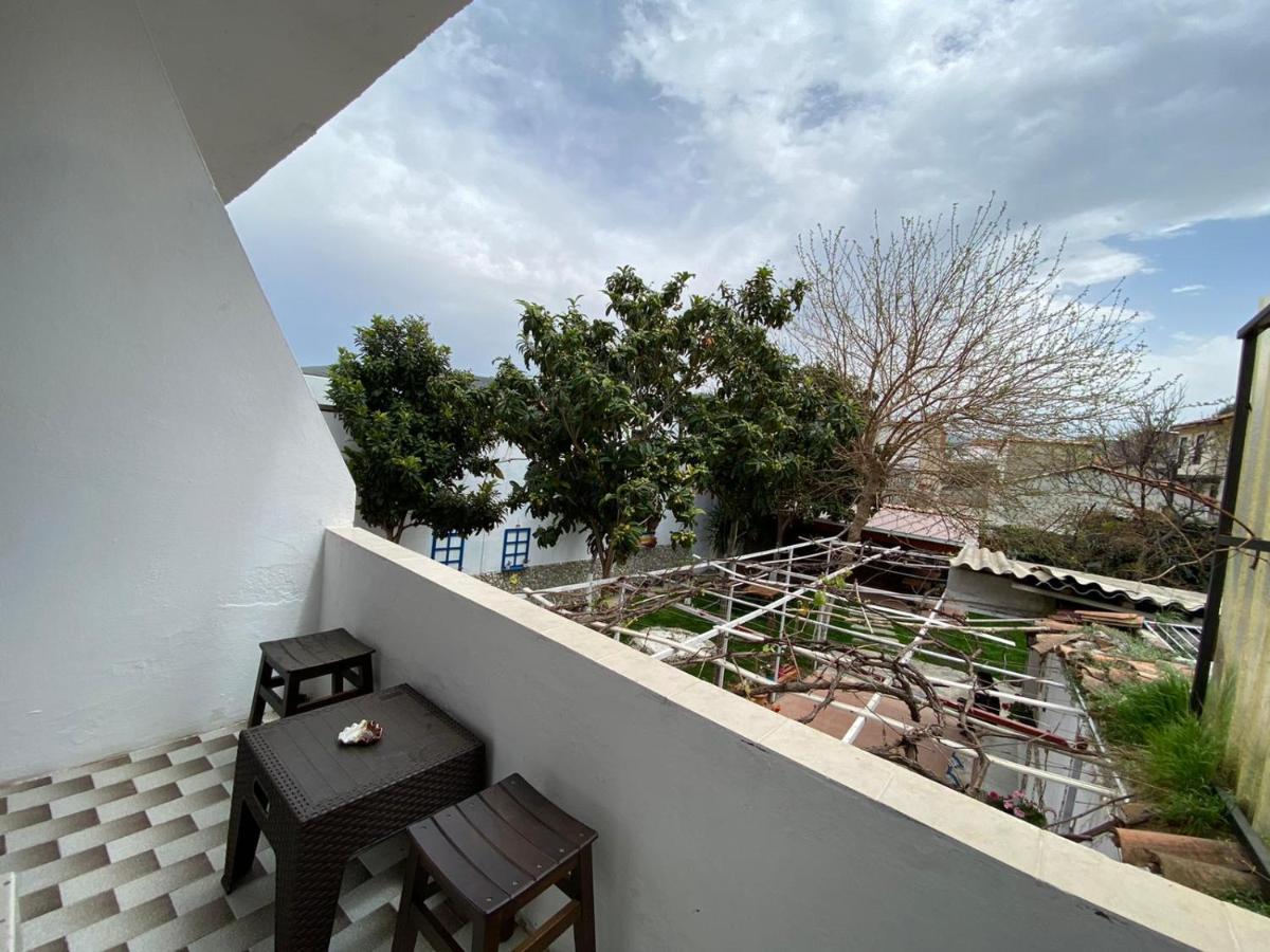 Duesseldorf Pansiyon Kusadasi Aidim Exterior foto